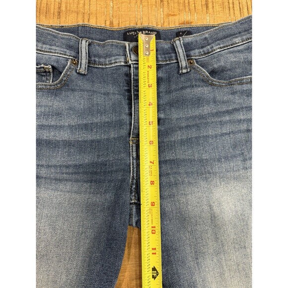 Lucky Brand The Bermuda Jean Shorts Women's Size 6/28 Denim Raw Hem Stretch - Picture 5 of 8